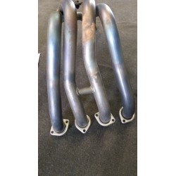 Exhaust manifold suzuki...